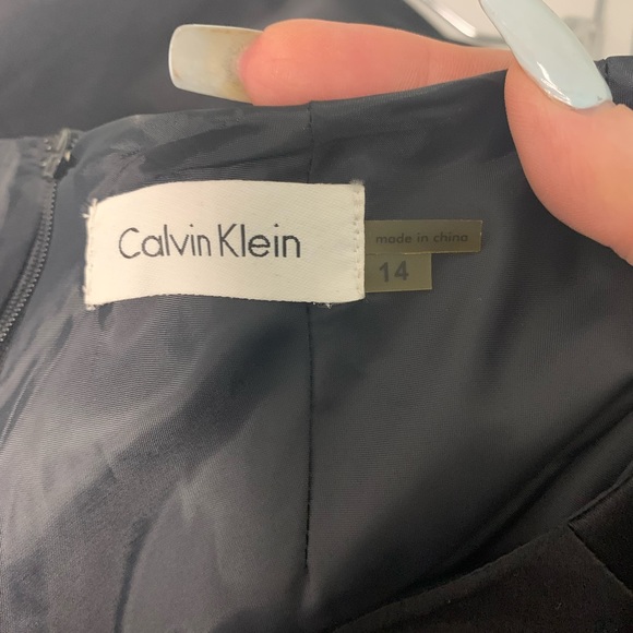 Calvin Klein couture evening wear. REDUCED. Black satin. Well priced. - Picture 3 of 8